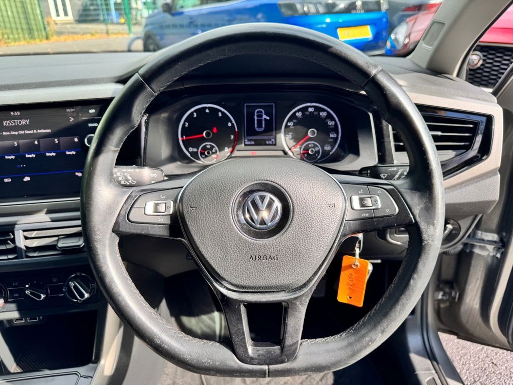 2021 Volkswagen Polo — image 31