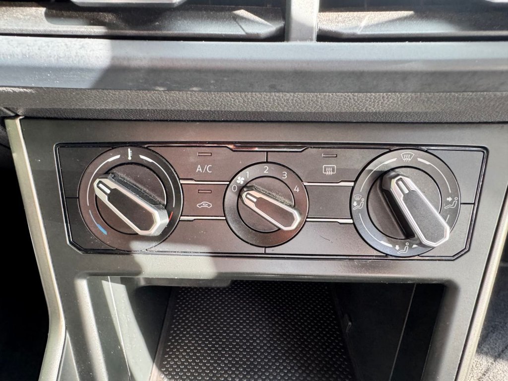 2021 Volkswagen Polo — image 36
