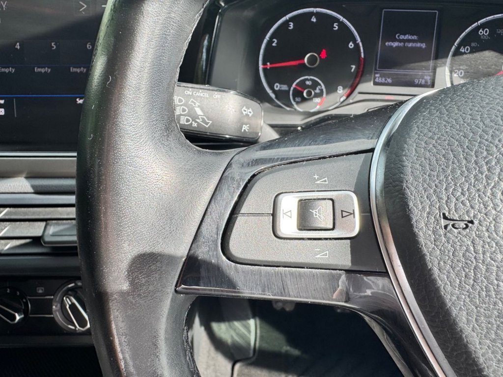 2021 Volkswagen Polo — image 38
