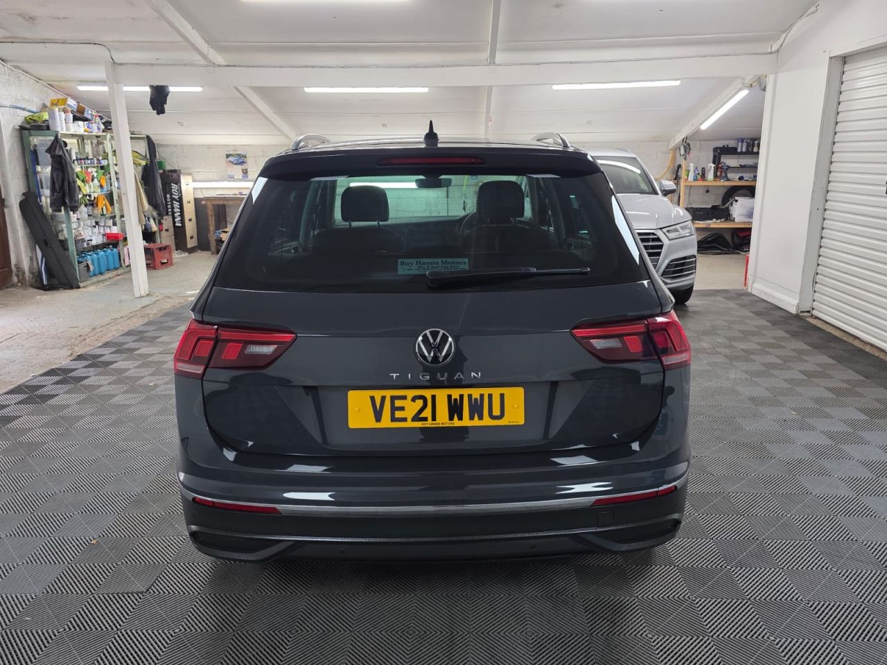 2021 VOLKSWAGEN TIGUAN 1.5 TSI Life SUV 5dr Petrol DSG Euro 6 (s/s) (150 ps) 1 Owner - Sensors ! - vehicle photo 4 for sale on PureCar