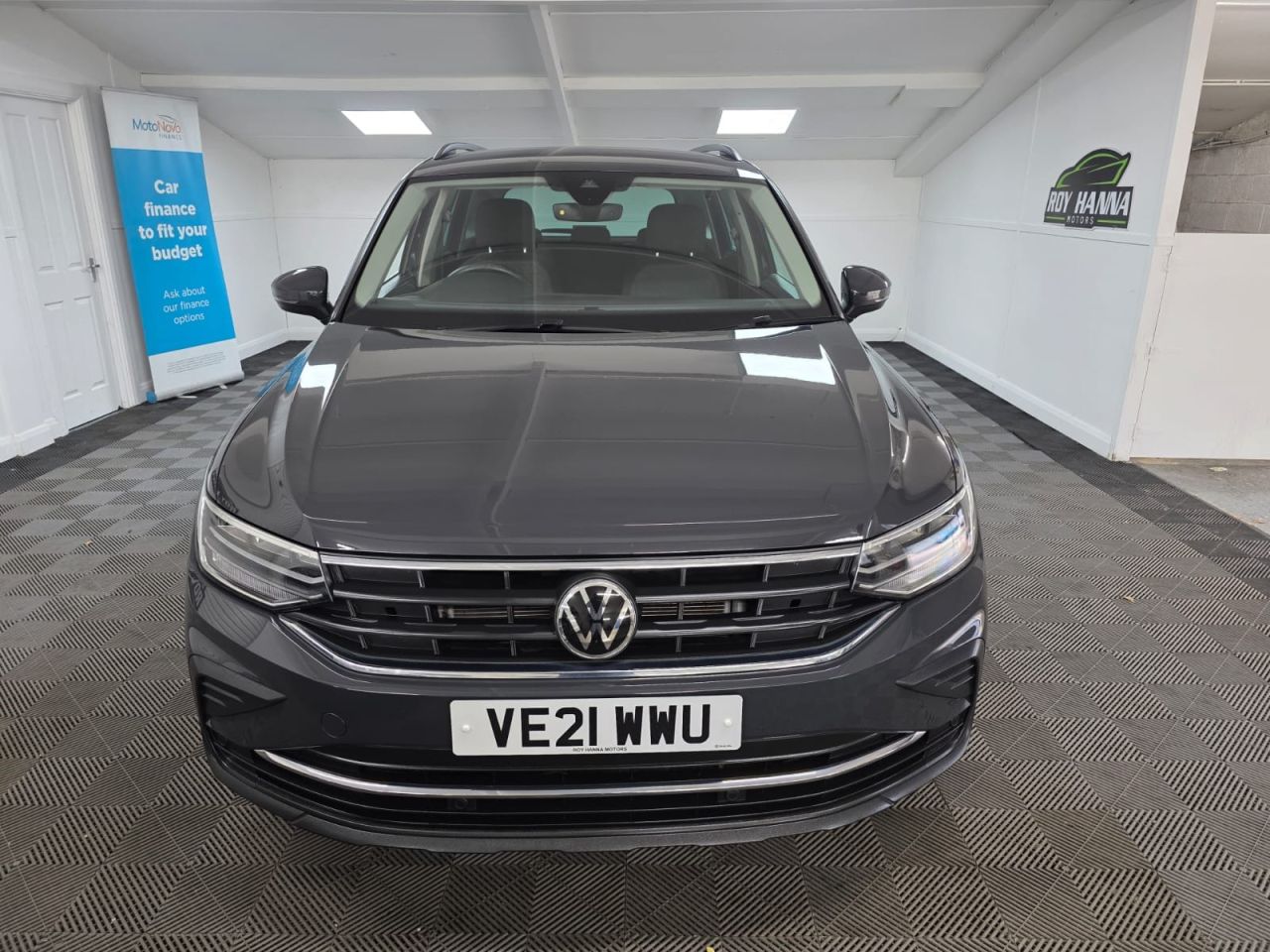 2021 VOLKSWAGEN TIGUAN 1.5 TSI Life SUV 5dr Petrol DSG Euro 6 (s/s) (150 ps) 1 Owner - Sensors ! - vehicle photo 8 for sale on PureCar