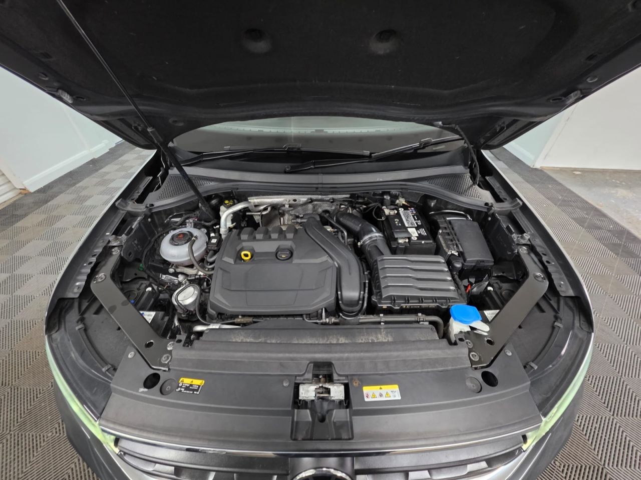 2021 VOLKSWAGEN TIGUAN 1.5 TSI Life SUV 5dr Petrol DSG Euro 6 (s/s) (150 ps) 1 Owner - Sensors ! - vehicle photo 26 for sale on PureCar