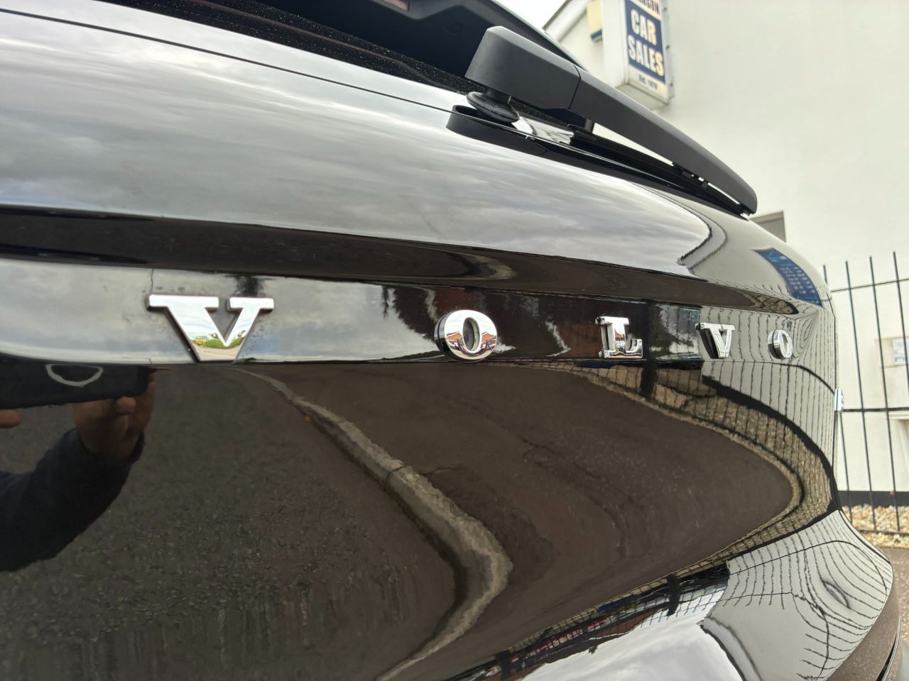 2023 VOLVO XC40 2.0 B3 MHEV Plus Dark SUV 5dr Petrol Hybrid DCT Auto Euro 6 (s/s) (163 ps) - vehicle photo 21 for sale on PureCar