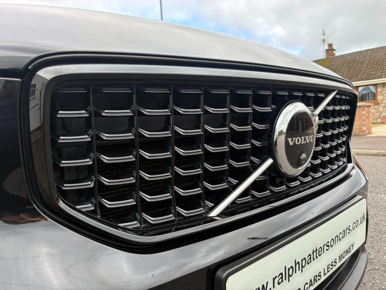 2023 VOLVO XC40 2.0 B3 MHEV Plus Dark SUV 5dr Petrol Hybrid DCT Auto Euro 6 (s/s) (163 ps) - vehicle photo 19 for sale on PureCar