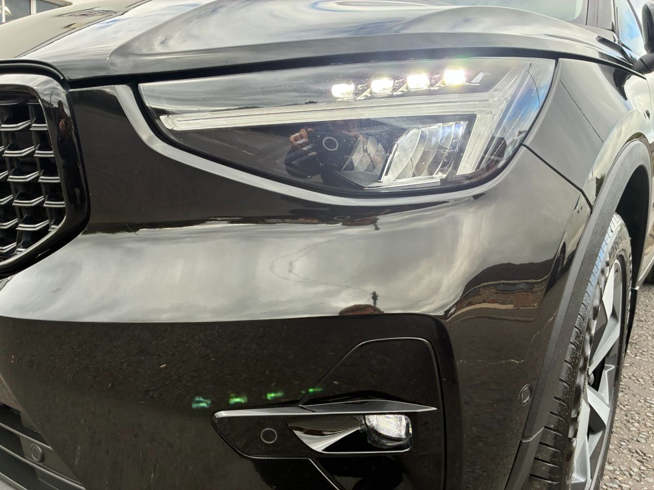 2023 VOLVO XC40 2.0 B3 MHEV Plus Dark SUV 5dr Petrol Hybrid DCT Auto Euro 6 (s/s) (163 ps) - vehicle photo 18 for sale on PureCar