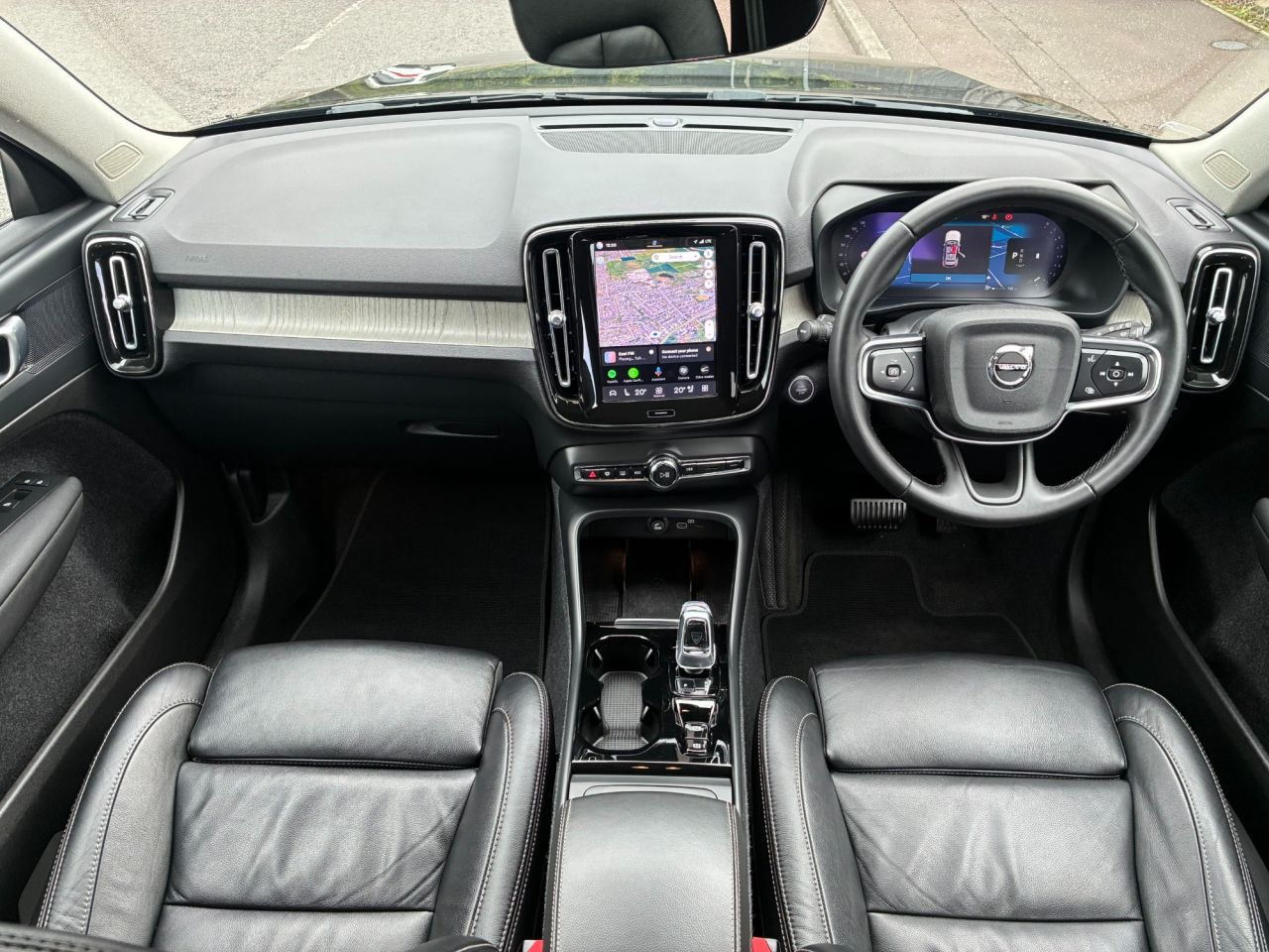 2023 VOLVO XC40 2.0 B3 MHEV Plus Dark SUV 5dr Petrol Hybrid DCT Auto Euro 6 (s/s) (163 ps) - vehicle photo 7 for sale on PureCar