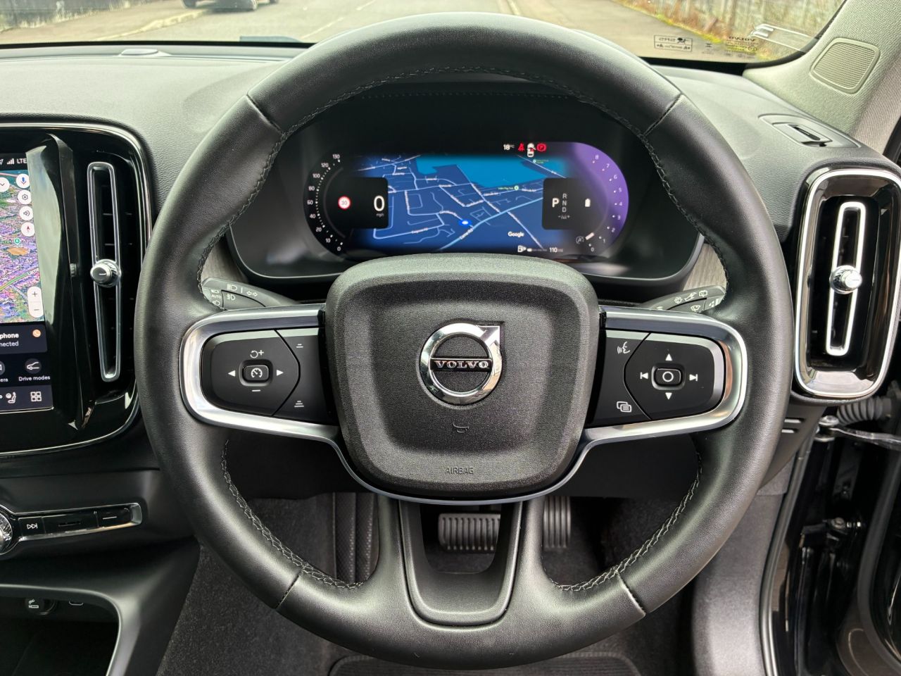 2023 VOLVO XC40 2.0 B3 MHEV Plus Dark SUV 5dr Petrol Hybrid DCT Auto Euro 6 (s/s) (163 ps) - vehicle photo 30 for sale on PureCar