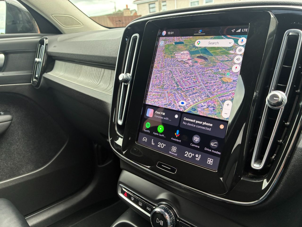 2023 VOLVO XC40 2.0 B3 MHEV Plus Dark SUV 5dr Petrol Hybrid DCT Auto Euro 6 (s/s) (163 ps) - vehicle photo 46 for sale on PureCar