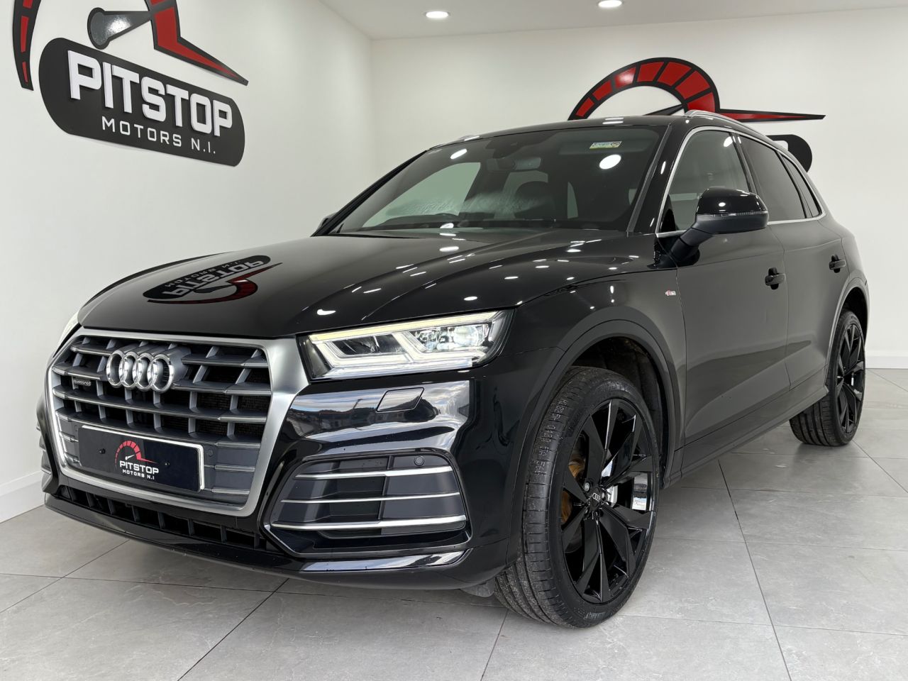 2020 AUDI Q5 S Line - vehicle photo 2 for sale on PureCar