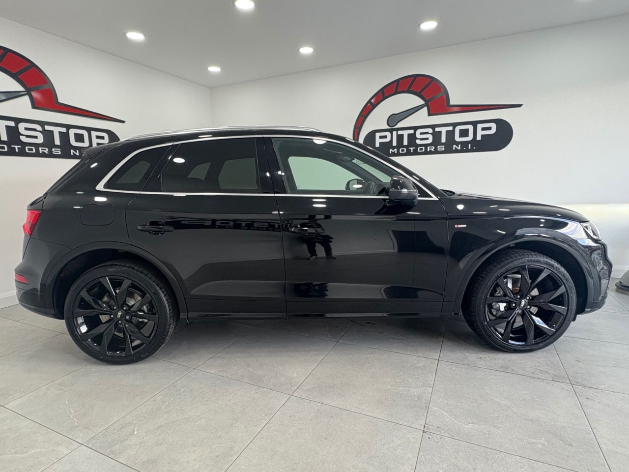 2020 AUDI Q5 S Line - vehicle photo 5 for sale on PureCar