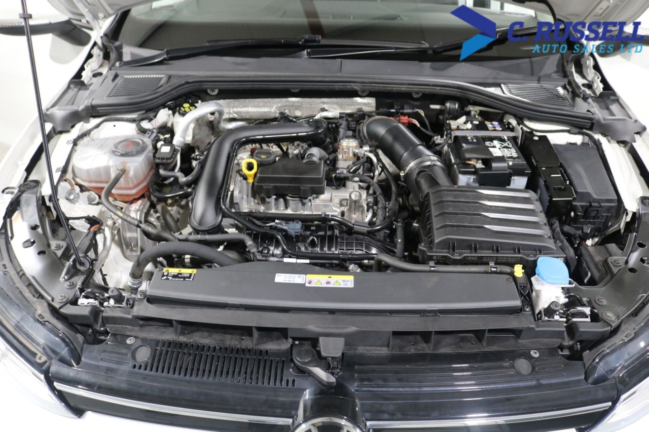 2024 VOLKSWAGEN GOLF 1.0 TSI Life Hatchback 5dr Petrol Manual Euro 6 (s/s) (110 ps) - vehicle photo 17 for sale on PureCar