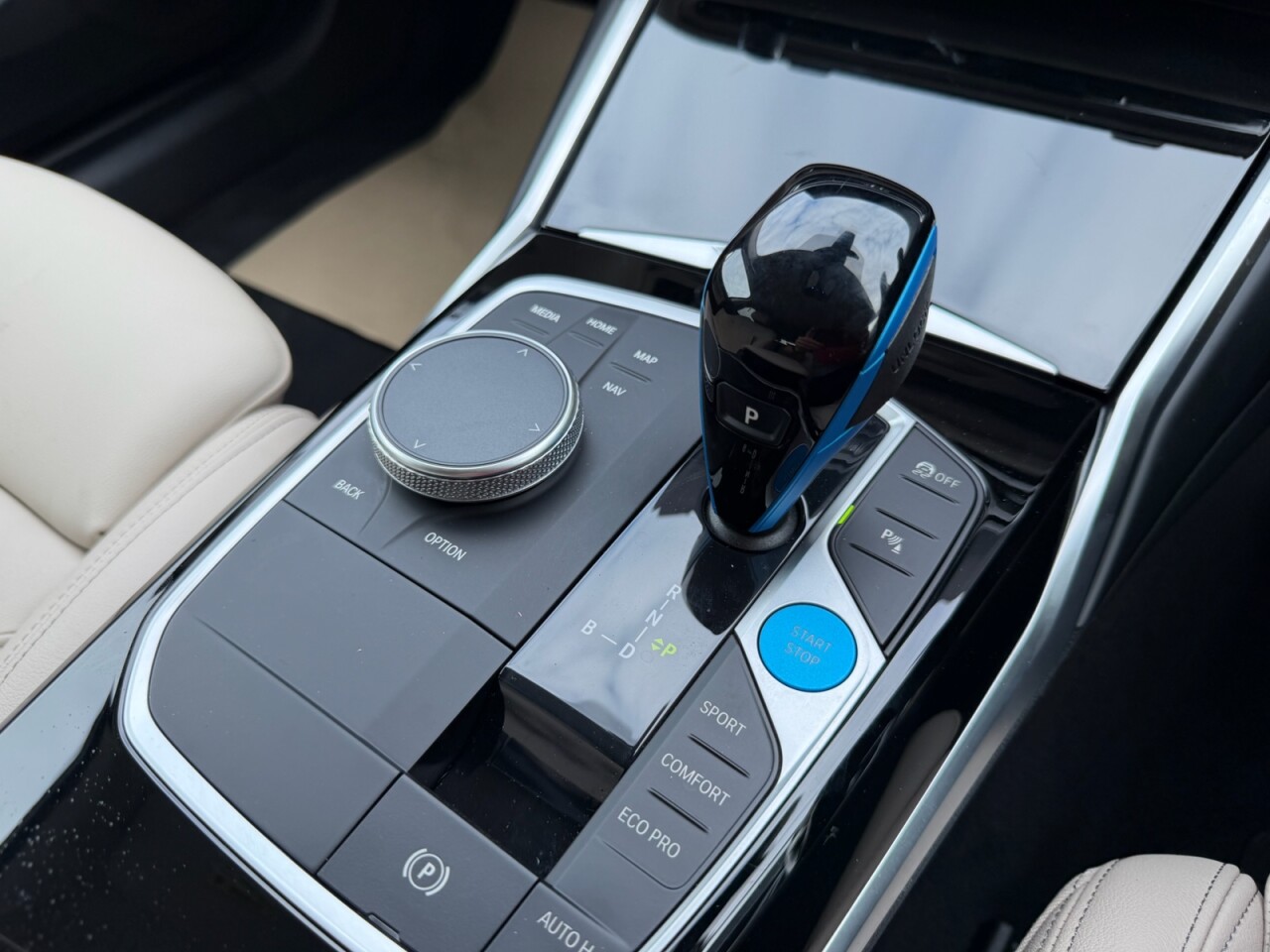 2022 BMW I4 40 83.9kWh Sport Gran Coupe 5dr Electric Auto eDrive (340 ps) YES ONLY 1886 - vehicle photo 25 for sale on PureCar