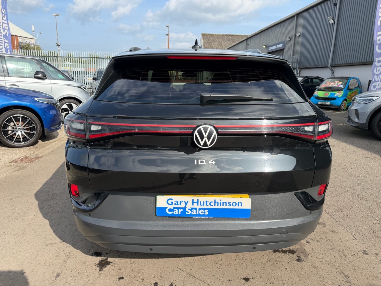2024 VOLKSWAGEN ID4 Pure Performance 52kWh Life Edition SUV 5dr Electric Auto (170 ps) ONLY 241 - vehicle photo 6 for sale on PureCar