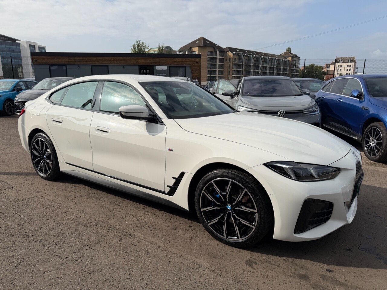 2025 BMW I4 35 70.2kWh M Sport Gran Coupe 5dr Electric Auto eDrive (286 ps) ONLY 28423 - vehicle photo 2 for sale on PureCar
