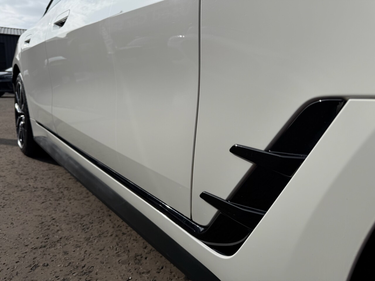 2025 BMW I4 35 70.2kWh M Sport Gran Coupe 5dr Electric Auto eDrive (286 ps) ONLY 28423 - vehicle photo 33 for sale on PureCar