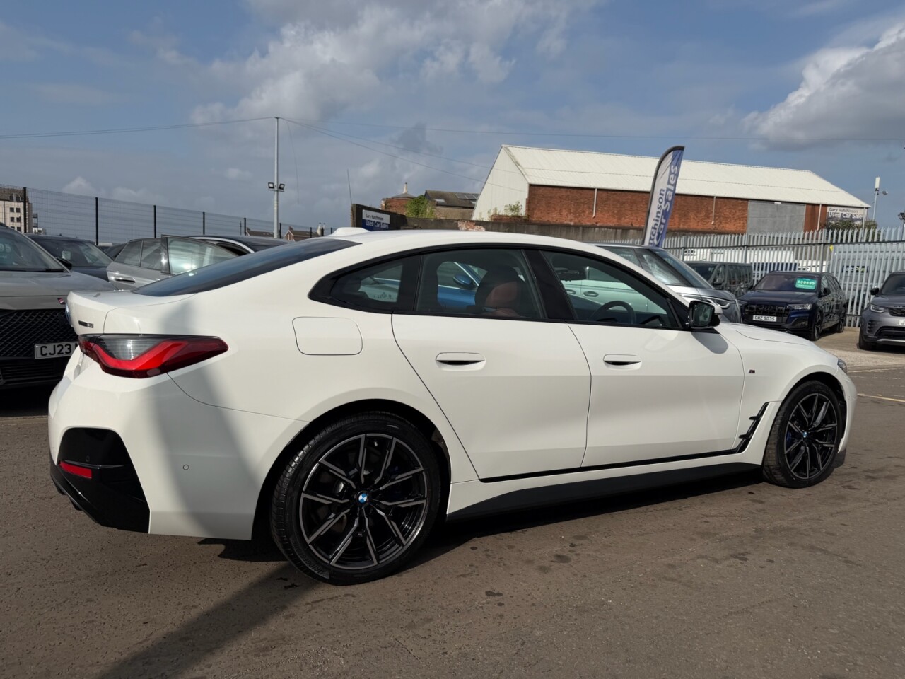 2025 BMW I4 35 70.2kWh M Sport Gran Coupe 5dr Electric Auto eDrive (286 ps) ONLY 28423 - vehicle photo 4 for sale on PureCar