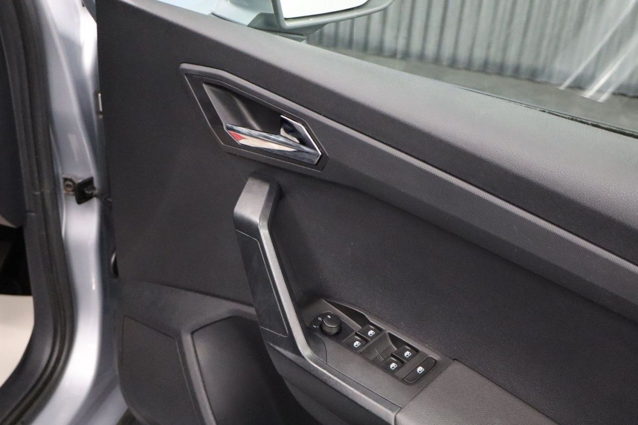 2018 SEAT ARONA 1.6 TDI SE Technology Lux SUV 5dr Diesel Manual Euro 6 (s/s) (115 ps) LONG - vehicle photo 26 for sale on PureCar