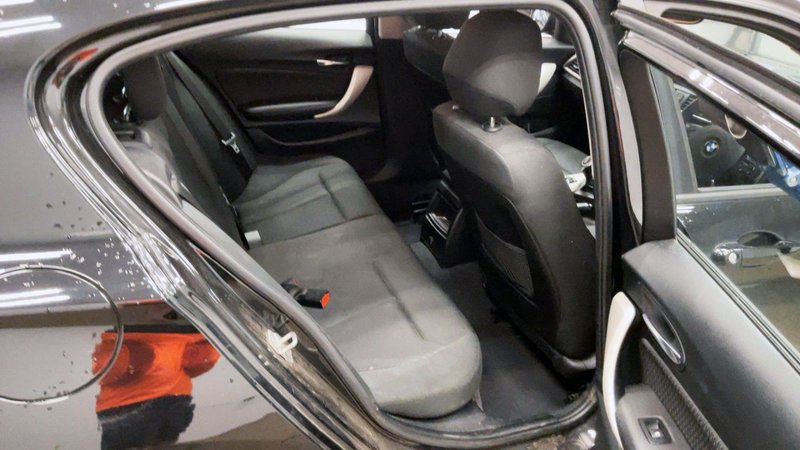 2017 BMW 1 Series in black — photo 10 of 11