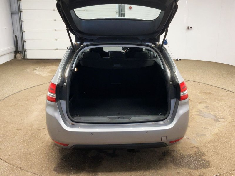 2016 Peugeot 308 SW in grey — photo 12 of 12
