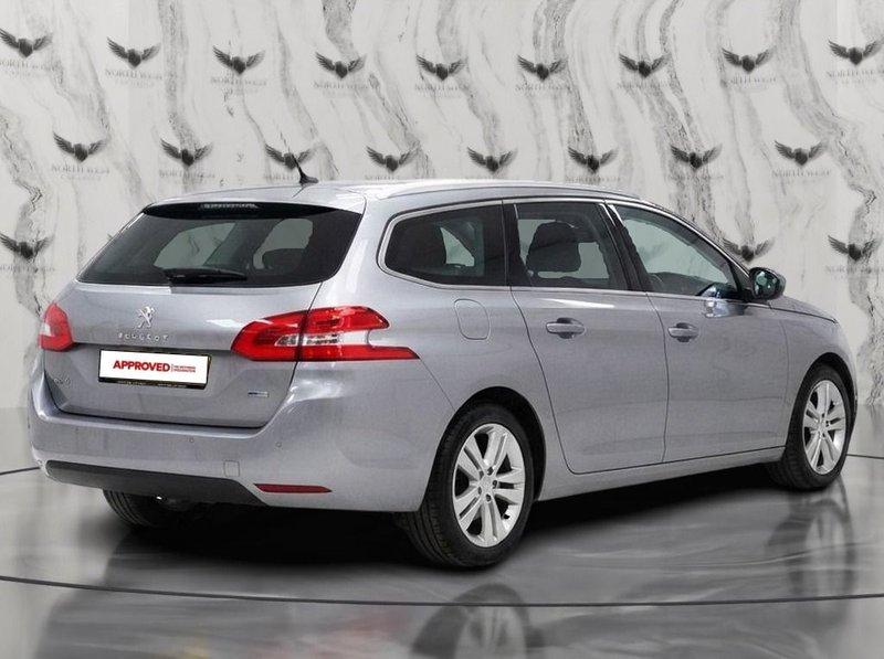 2016 Peugeot 308 SW in grey — photo 8 of 18