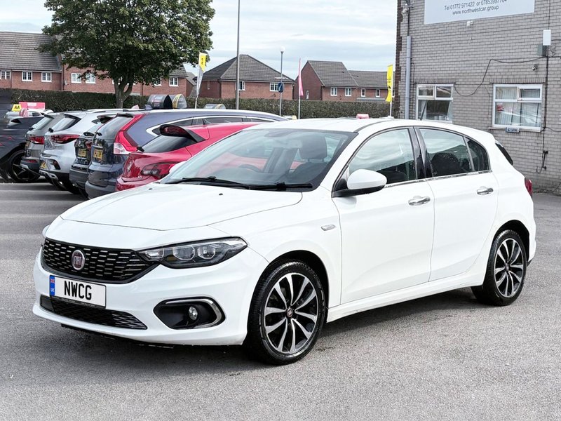 2017 Fiat Tipo in white — photo 6 of 21