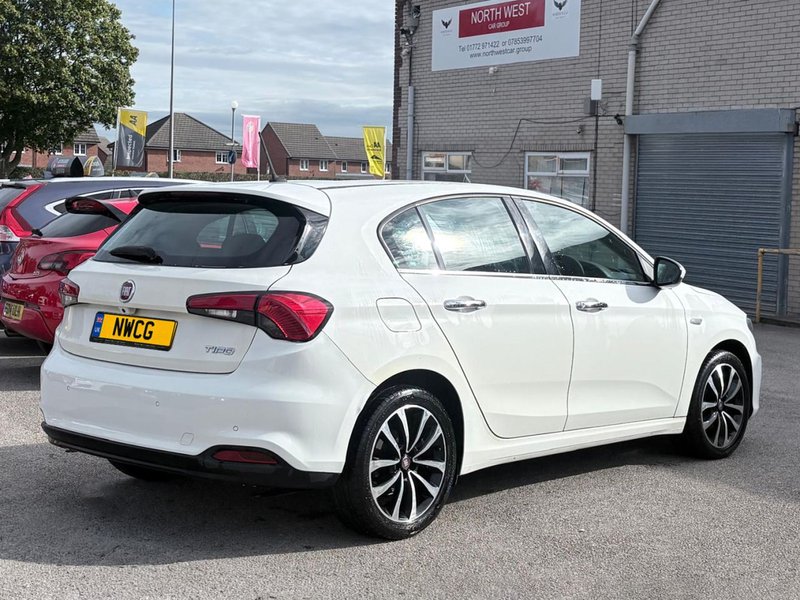 2017 Fiat Tipo in white — photo 12 of 21