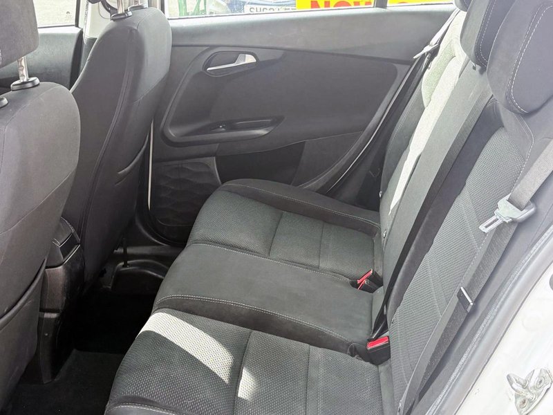 2017 Fiat Tipo in white — photo 20 of 21