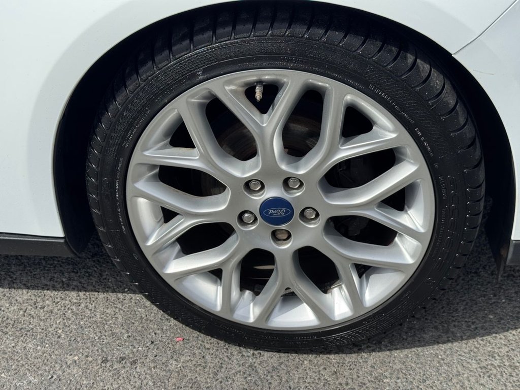2017 Ford Focus — image 14