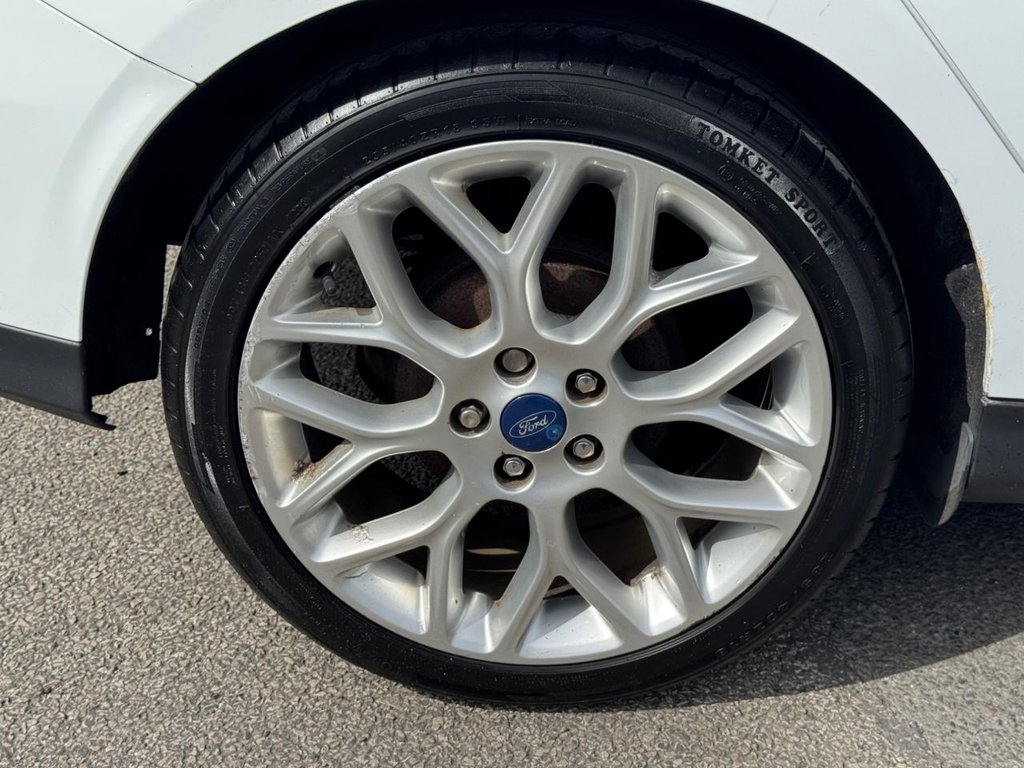 2017 Ford Focus — image 15