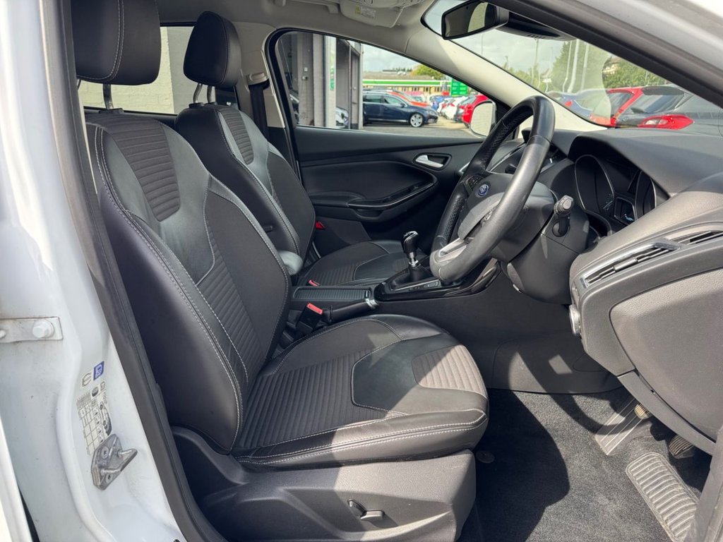 2017 Ford Focus — image 24