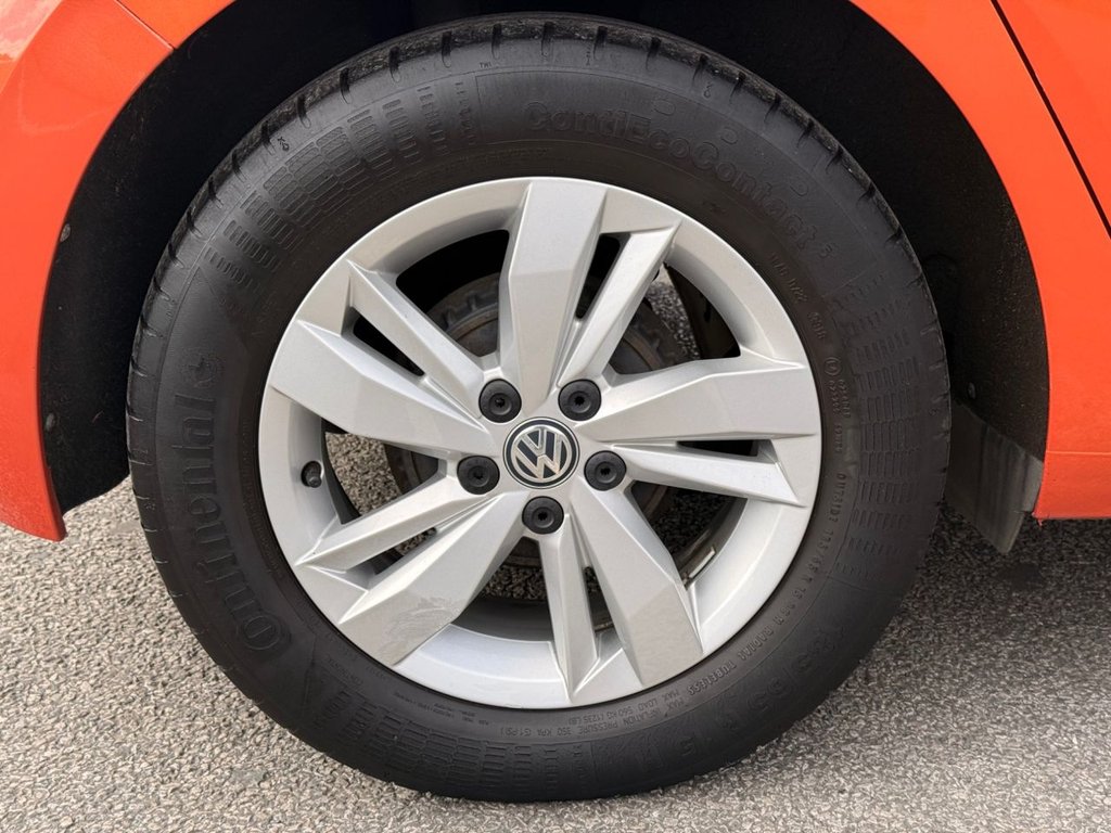 2019 Volkswagen Polo — image 11