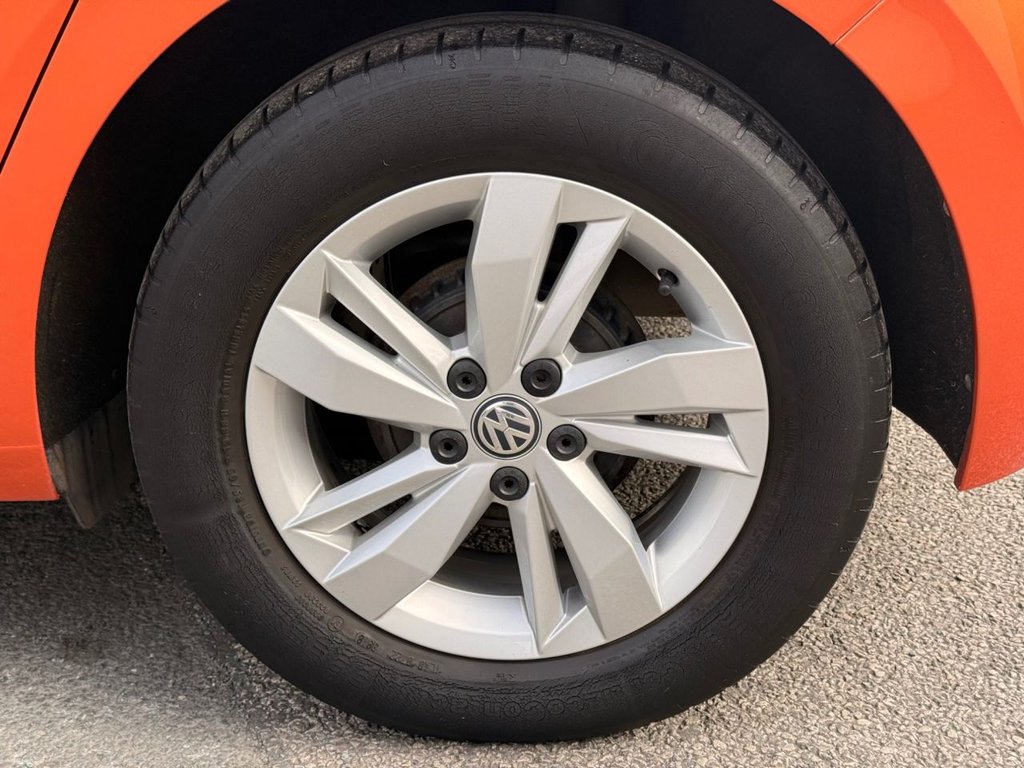 2019 Volkswagen Polo — image 12