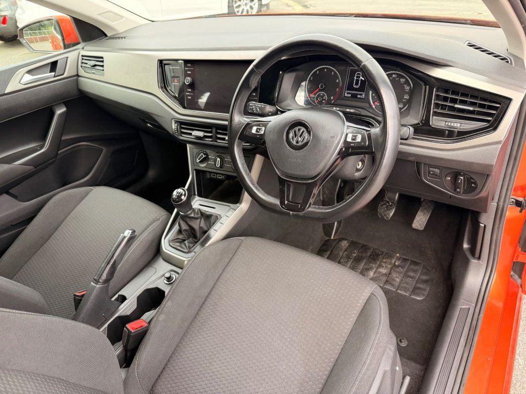 2019 Volkswagen Polo — image 28