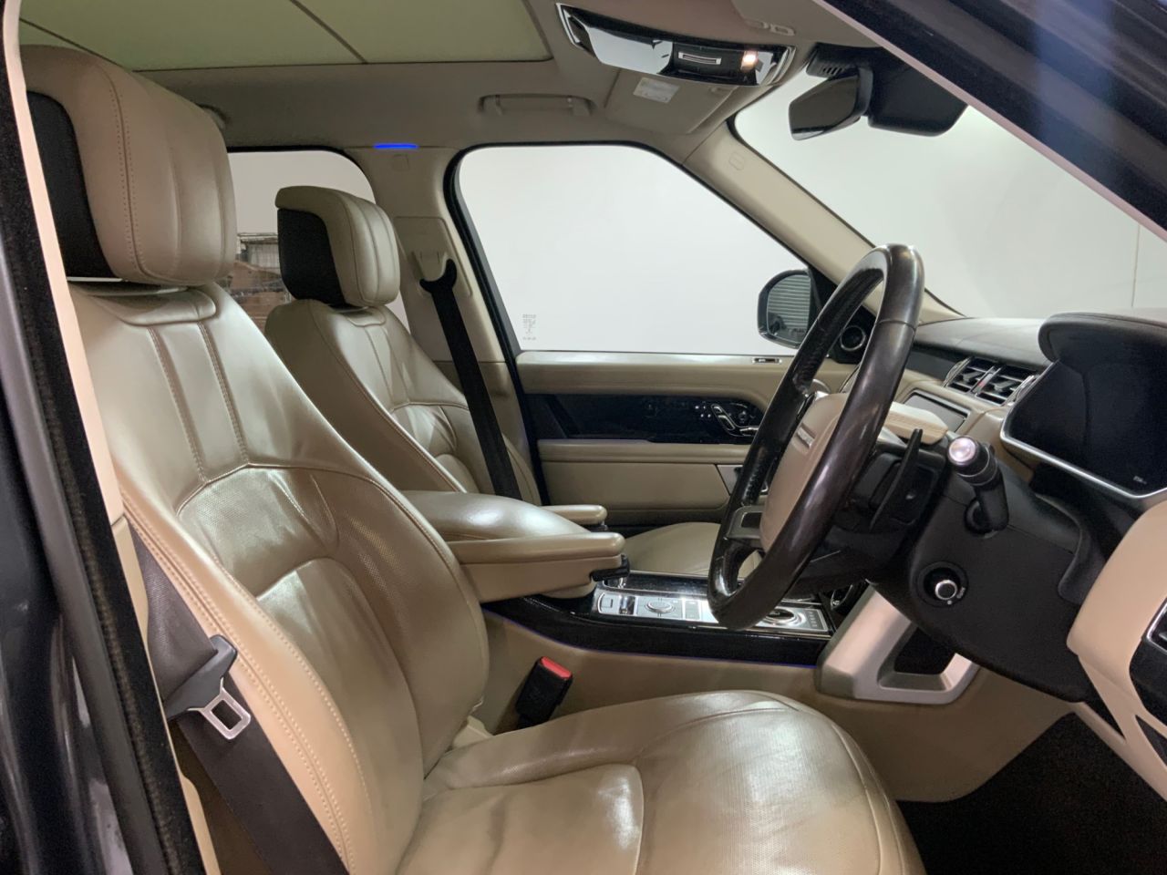 2018 LAND ROVER RANGE ROVER 4.4 SD V8 Vogue SE SUV 5dr Diesel Auto 4WD Euro 6 (s/s) (339 ps) - vehicle photo 22 for sale on PureCar
