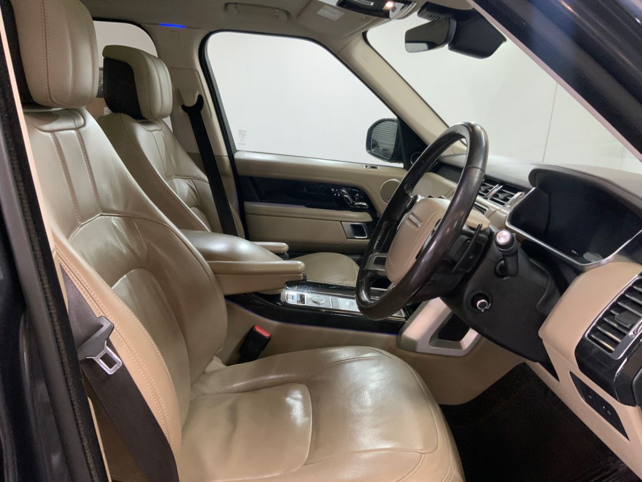 2018 LAND ROVER RANGE ROVER 4.4 SD V8 Vogue SE SUV 5dr Diesel Auto 4WD Euro 6 (s/s) (339 ps) - vehicle photo 23 for sale on PureCar
