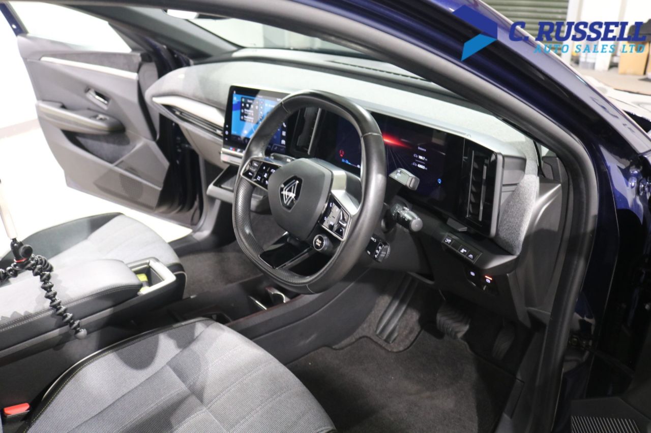 2024 RENAULT MEGANE E-TECH 60kWh techno+ Hatchback 5dr Electric Auto (optimum charge) (220 ps) - vehicle photo 31 for sale on PureCar