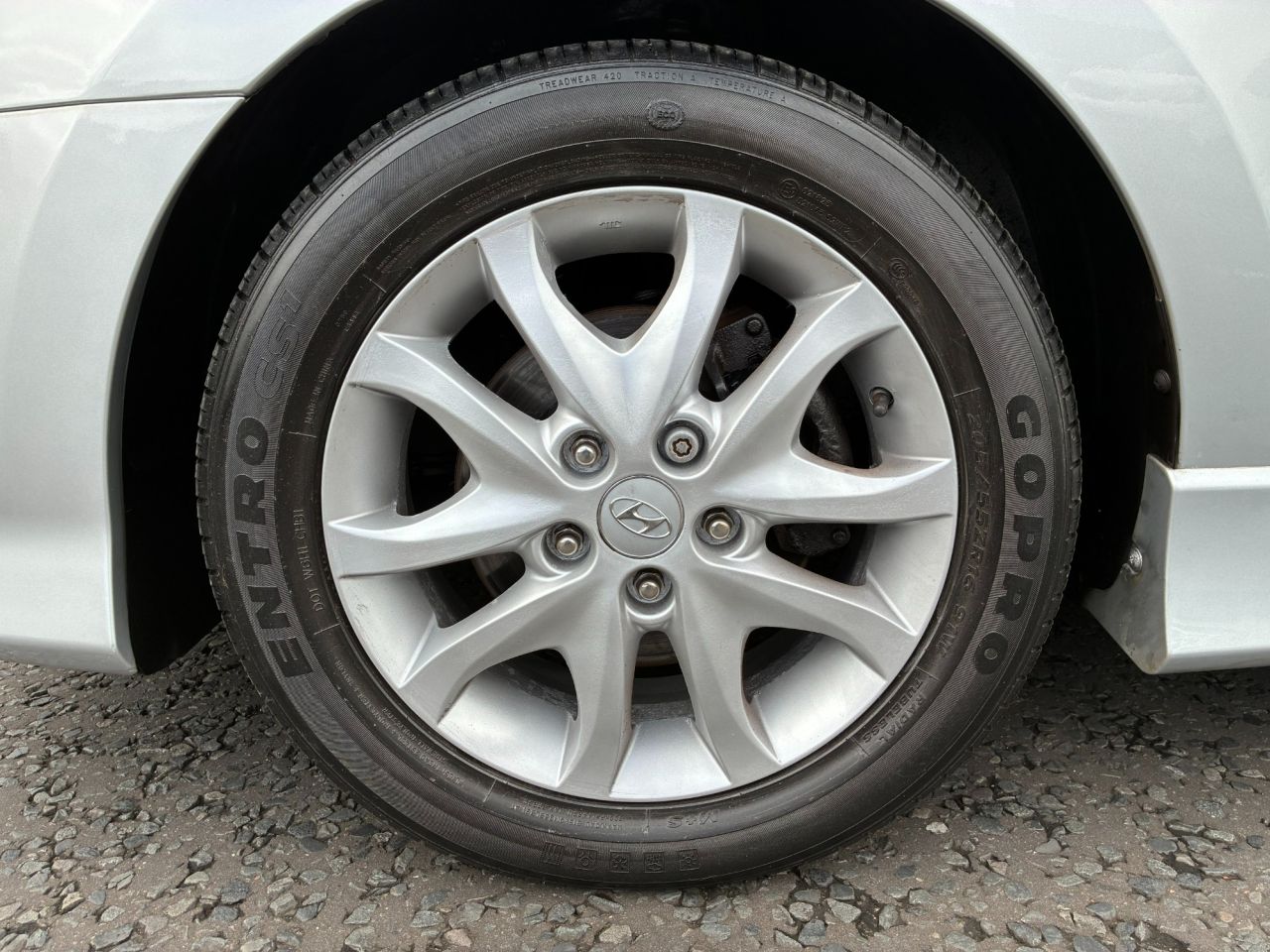 2010 HYUNDAI I30 1.4 Edition Hatchback 5dr Petrol Manual Euro 4 (108 bhp) - vehicle photo 6 for sale on PureCar