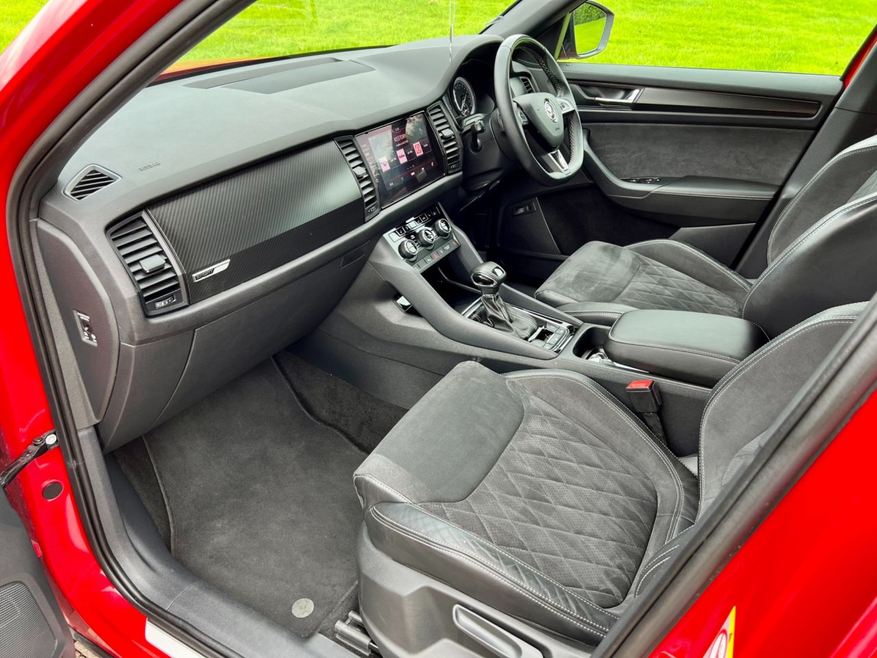 2019 SKODA KODIAQ 2.0 TDI SportLine SUV 5dr Diesel DSG 4WD Euro 6 (s/s) (7 Seat) (150 ps) - vehicle photo 11 for sale on PureCar