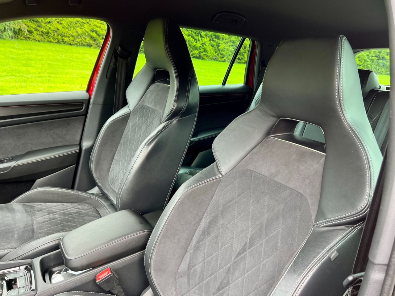 2019 SKODA KODIAQ 2.0 TDI SportLine SUV 5dr Diesel DSG 4WD Euro 6 (s/s) (7 Seat) (150 ps) - vehicle photo 12 for sale on PureCar