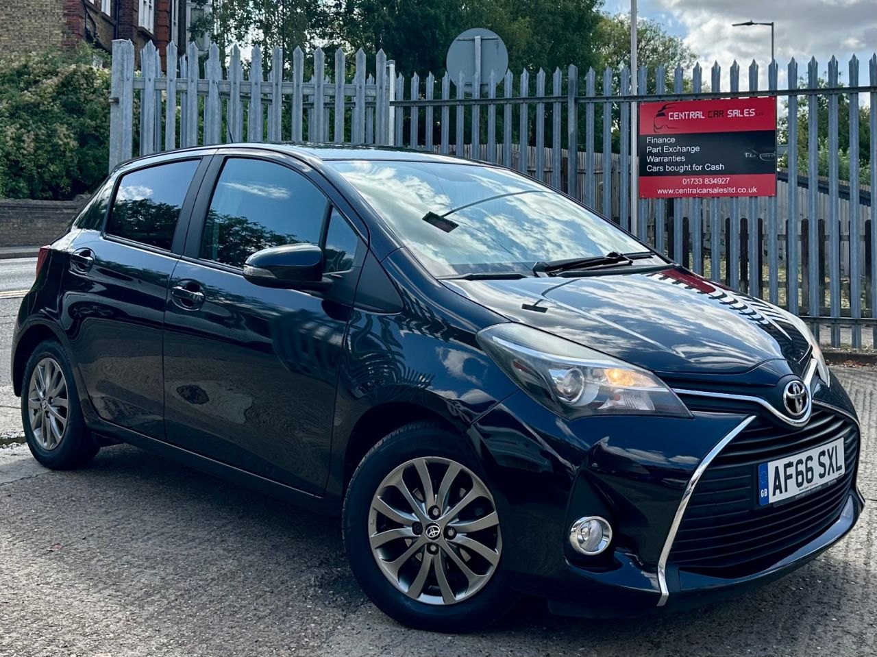 2016 Toyota Yaris
