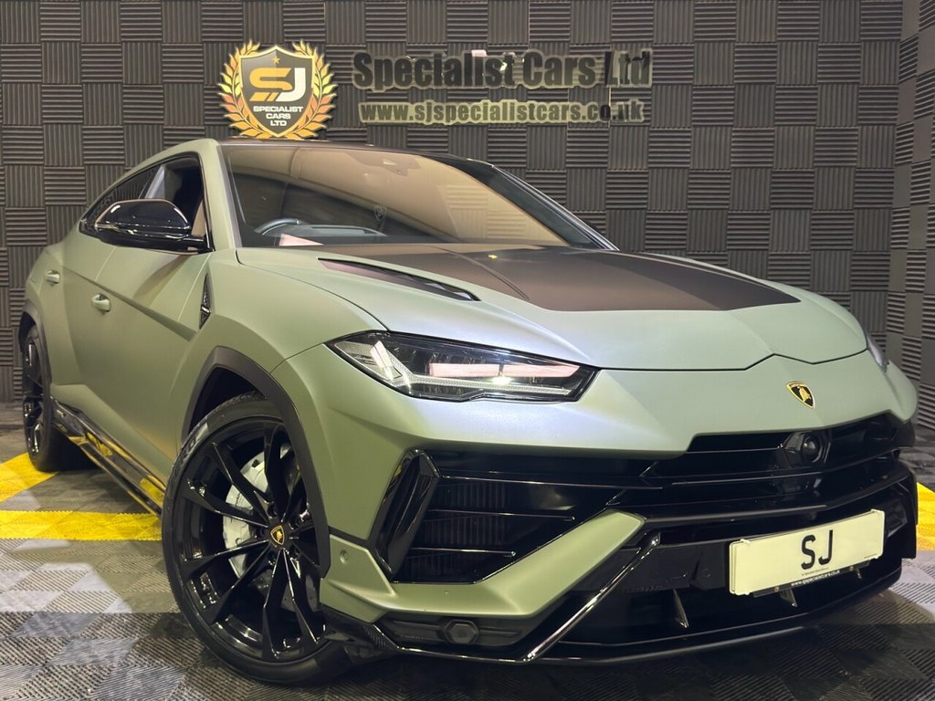 2023 Lamborghini URUS