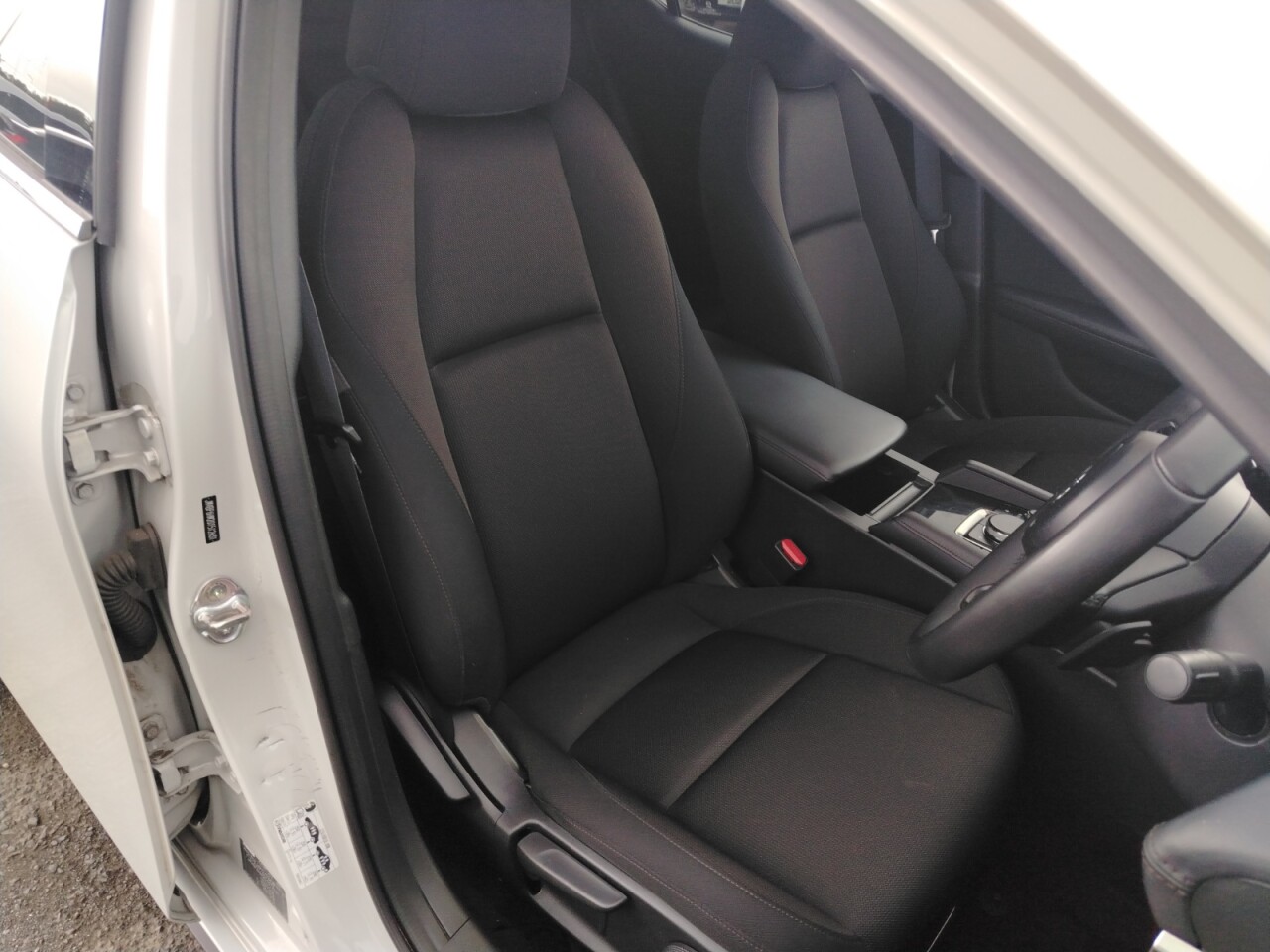 2025 MAZDA MAZDA3 2.5 e-SKYACTIV-G MHEV Exclusive-Line Hatchback 5dr Petrol Auto Euro 6 (s/s) - vehicle photo 13 for sale on PureCar