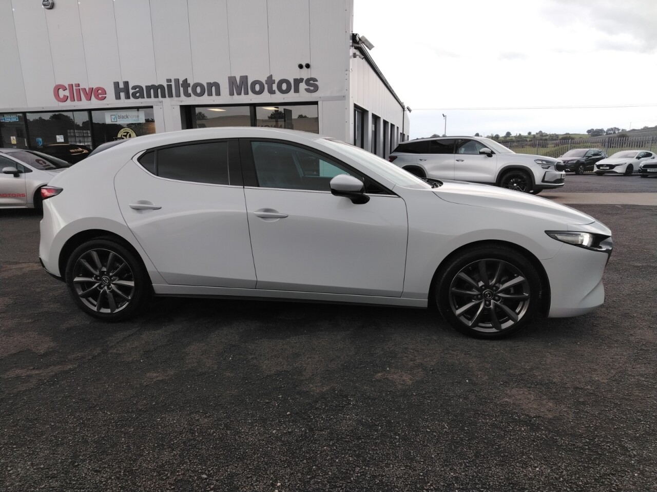 2025 MAZDA MAZDA3 2.5 e-SKYACTIV-G MHEV Exclusive-Line Hatchback 5dr Petrol Auto Euro 6 (s/s) - vehicle photo 16 for sale on PureCar