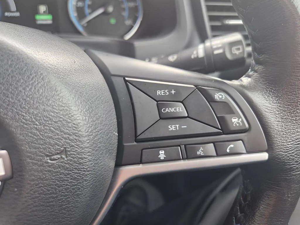 2023 Nissan Leaf — image 13