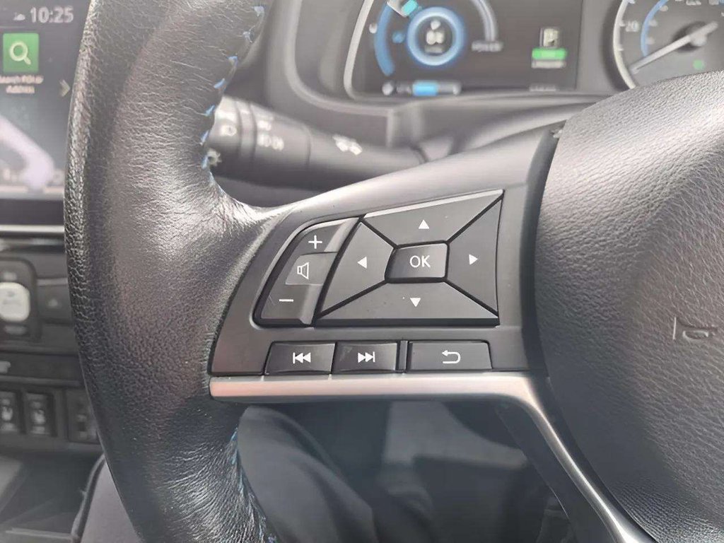2023 Nissan Leaf — image 14