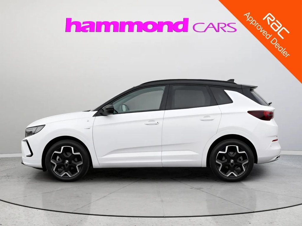 2023 Vauxhall Grandland — image 2