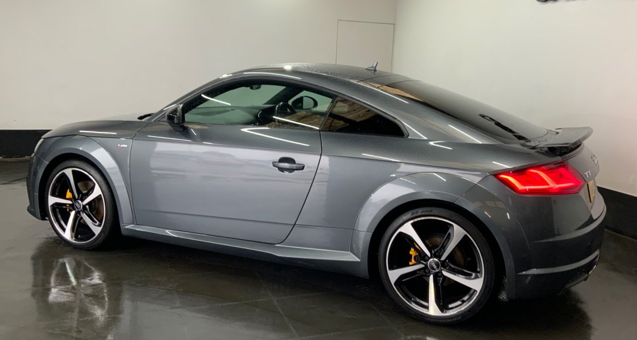 2017 AUDI TT 1.8 TFSI Black Edition Coupe 3dr Petrol Manual Euro 6 (s/s) (180 ps) - vehicle photo 4 for sale on PureCar