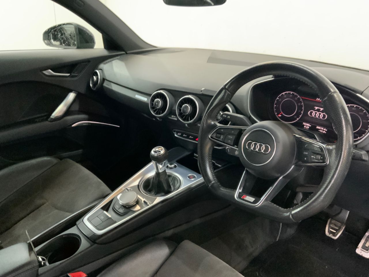 2017 AUDI TT 1.8 TFSI Black Edition Coupe 3dr Petrol Manual Euro 6 (s/s) (180 ps) - vehicle photo 21 for sale on PureCar