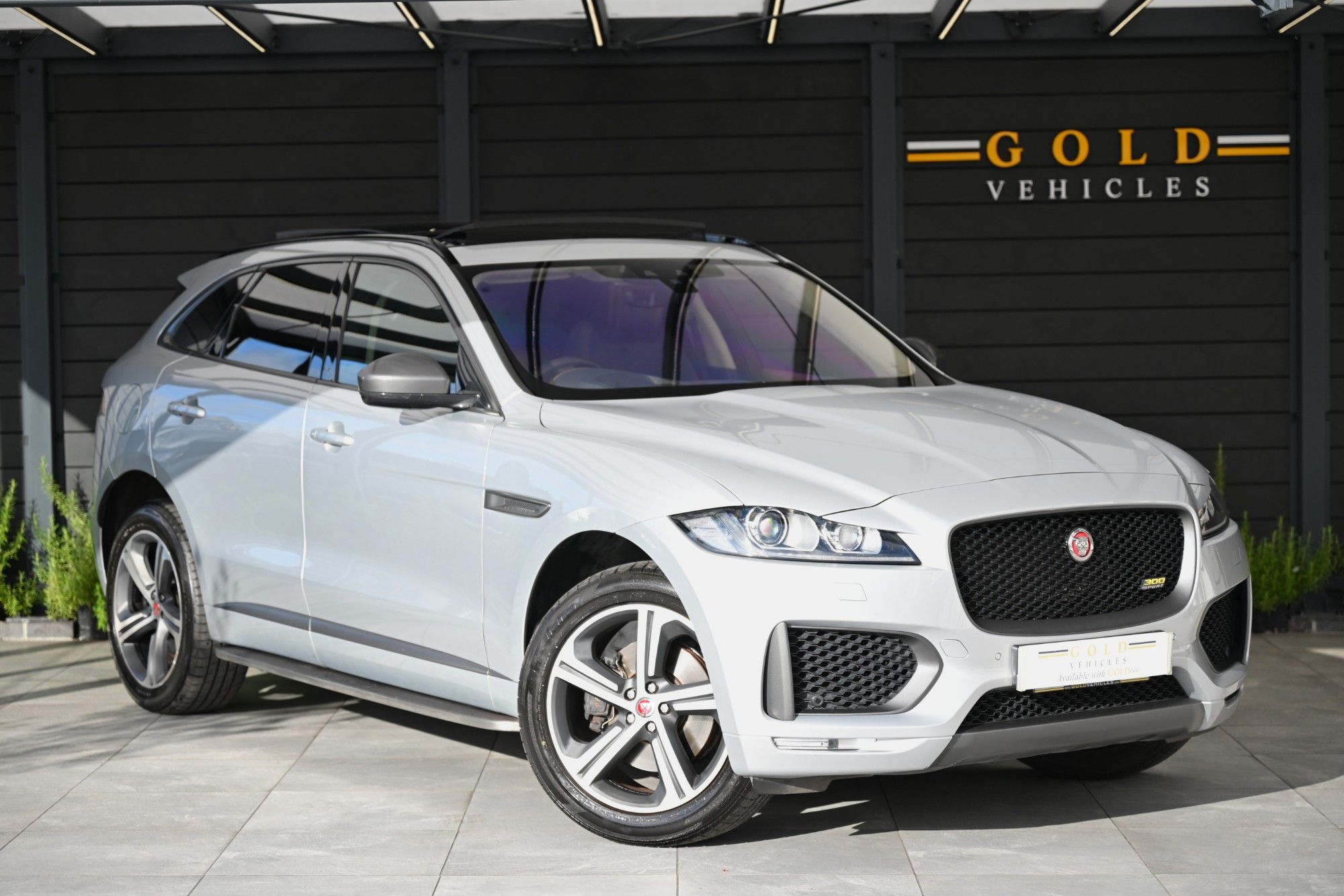 2019 Jaguar F-pace