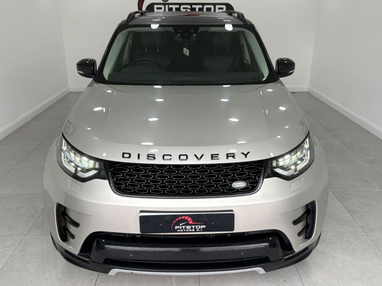 2017 LAND ROVER DISCOVERY 3.0 TD V6 HSE SUV 5dr Diesel Auto 4WD Euro 6 (s/s) (258 ps) - vehicle photo 5 for sale on PureCar